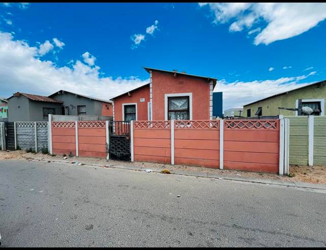 2 BEDROOM HOUSE FOR SALE IN KUYASA